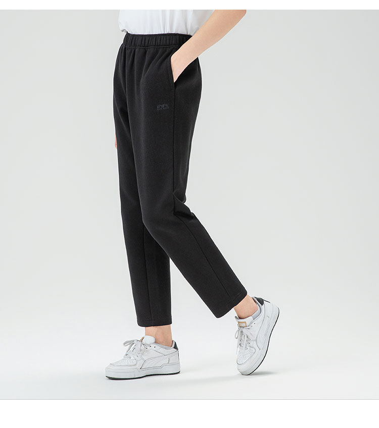 022421 加绒卫裤-详情 模特_03