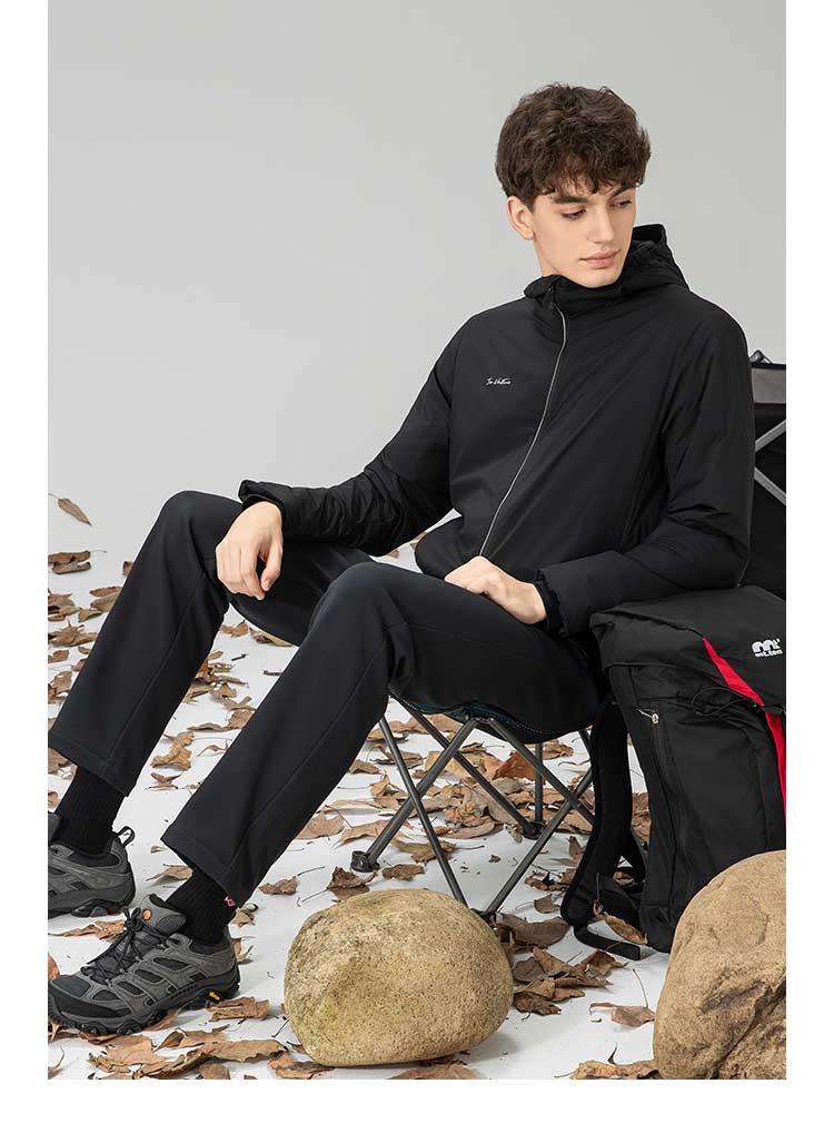 912431-812432-轻量保暖夹克-模特_03