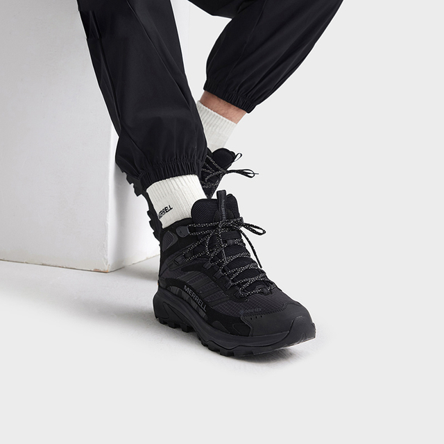 速徒户外越野跑男女防水抓地中帮徒步登山鞋 中帮防水鞋男/女932503-832504